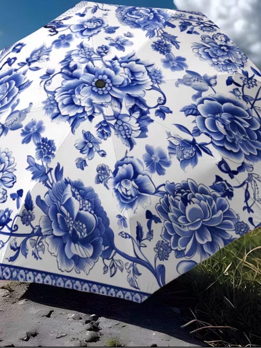 Blue Floral Compact Umbrella - Elegant Women's Accessory